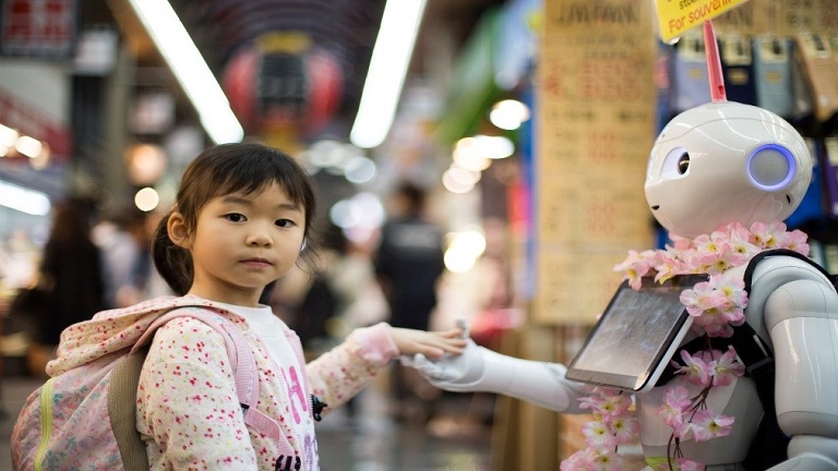 Japonia dëshiron të vendosë standarde globale për robotët që ndihmojnë njerëzit