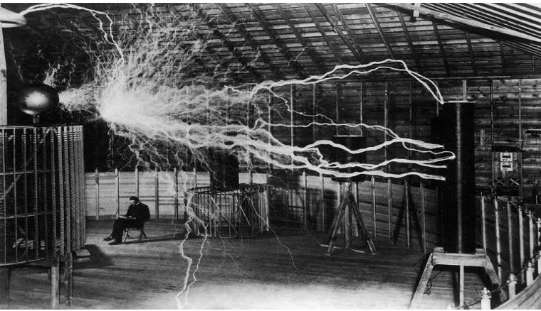 Shkencëtarët zbulojnë një përdorim të ri të mundshëm në shpikjen 100-vjeçare të Tesla