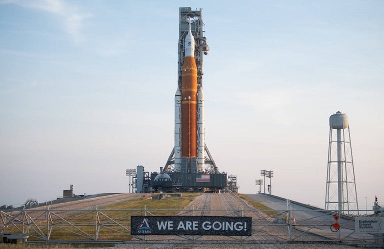NASA vendos mbulimin e nisjes për anijen kozmike Artemis Mega Moon Rocket